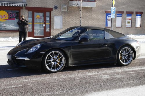 2013ʱ911 Targa ˸չ